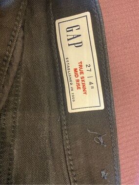 GAP Black True Skinny Mid Rise Jeans